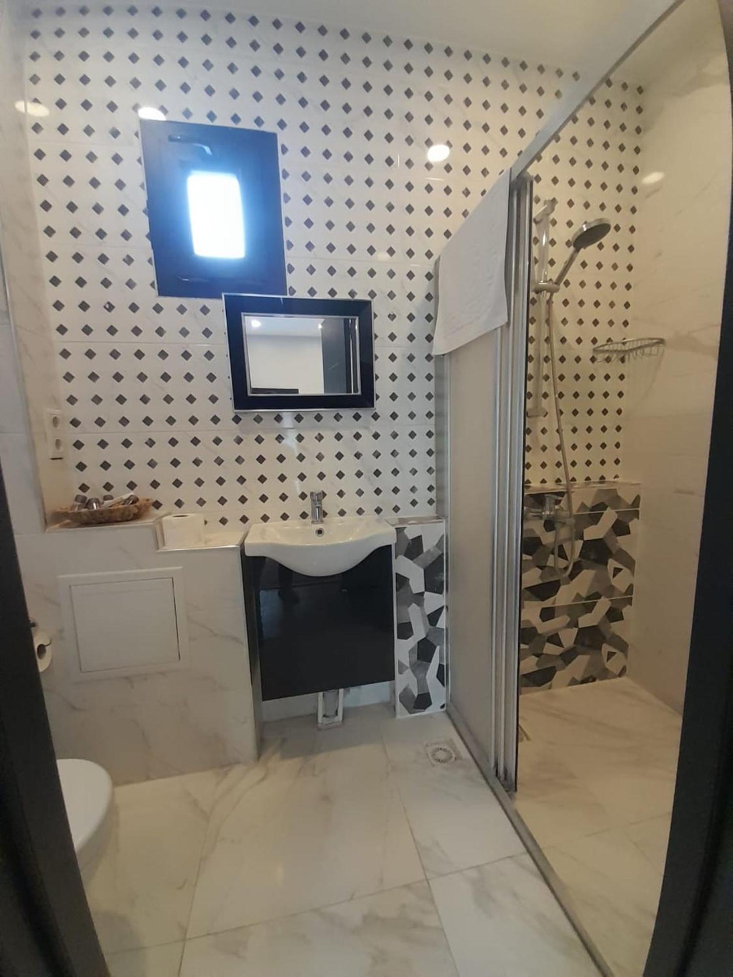 Galata Nazapart Aparthotel อิสตันบูล ภายนอก รูปภาพ